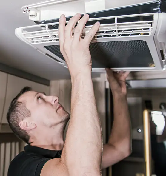  Professional Licensed And Insured Cleaners in Fort Dodge, IA